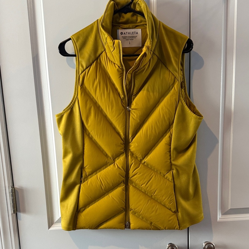 Athleta Women's Vibrant Yellow Quilted Vest